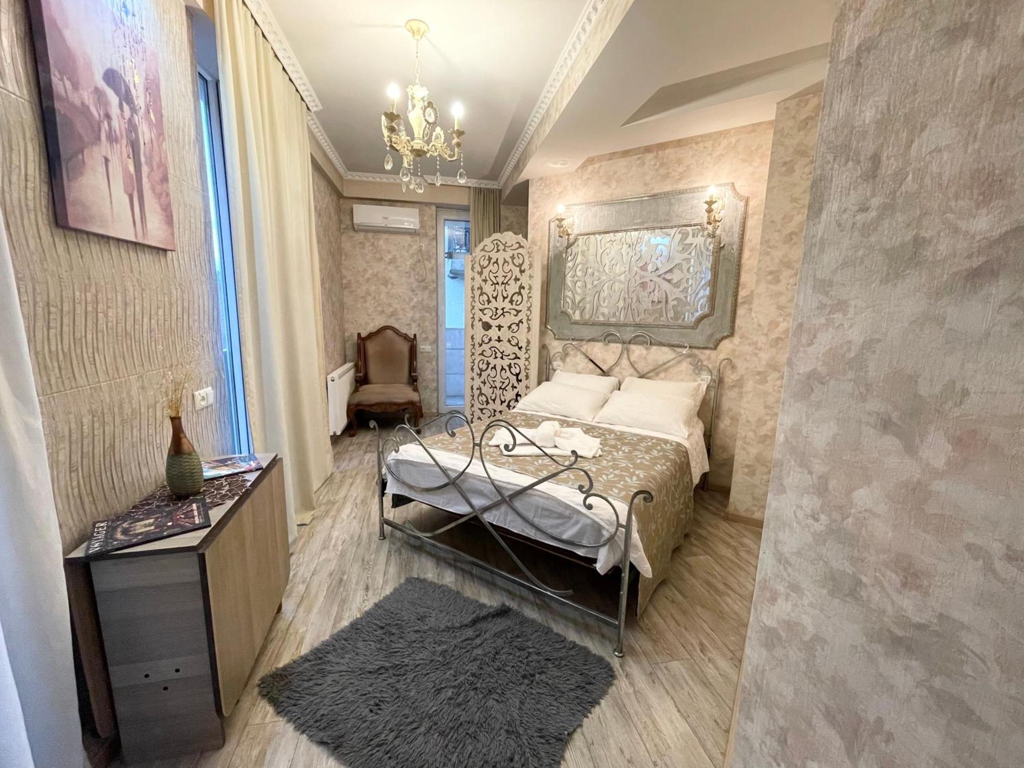 Central Apartment Tbilisi Eksteriør billede