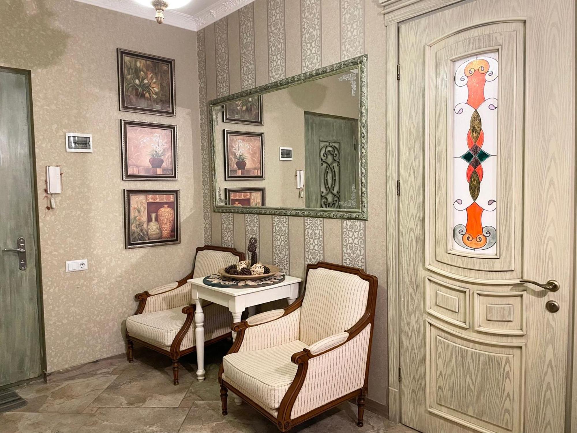 Central Apartment Tbilisi Eksteriør billede