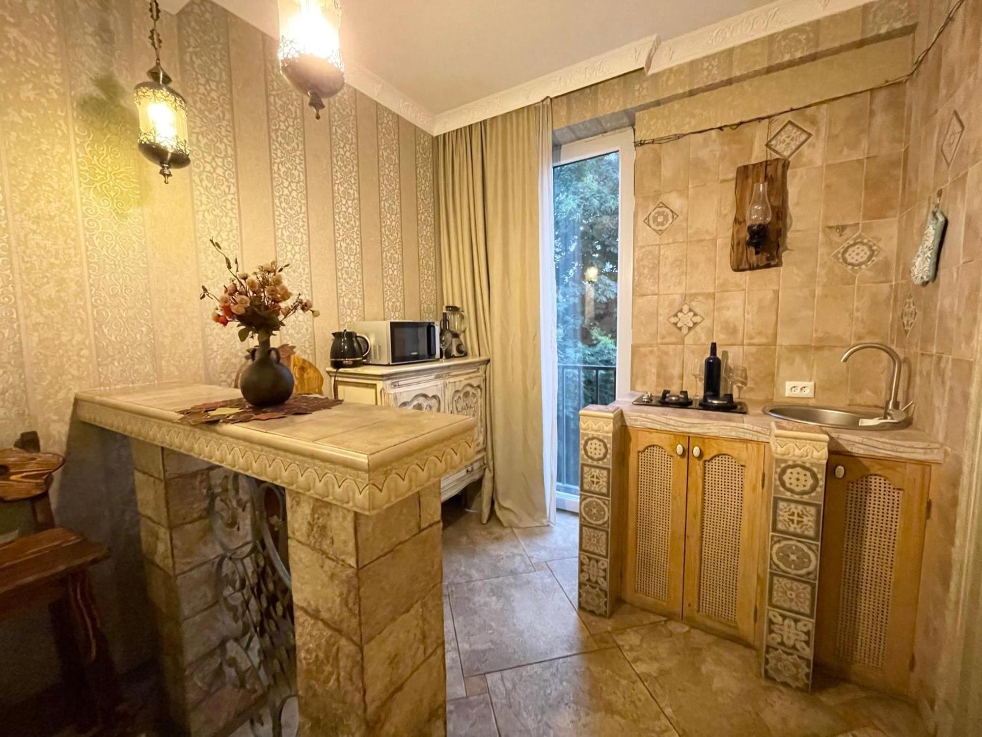 Central Apartment Tbilisi Eksteriør billede
