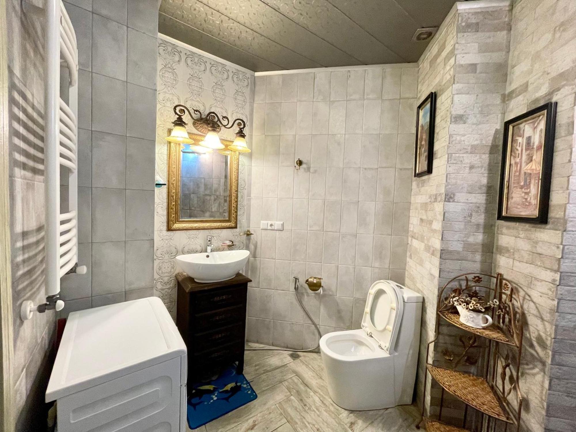 Central Apartment Tbilisi Eksteriør billede